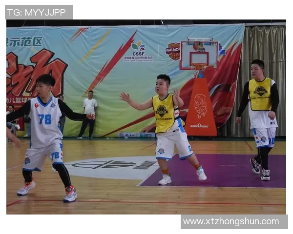 方硕在篮球赛场的崛起与挑战：从青年才俊到职业球员的成长历程